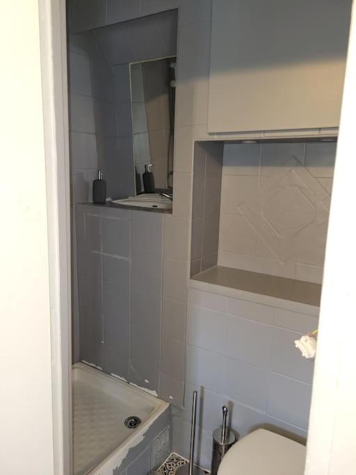 Fully Equipped Apartment 2 To 4 Beds มาร์กเซย ภายนอก รูปภาพ